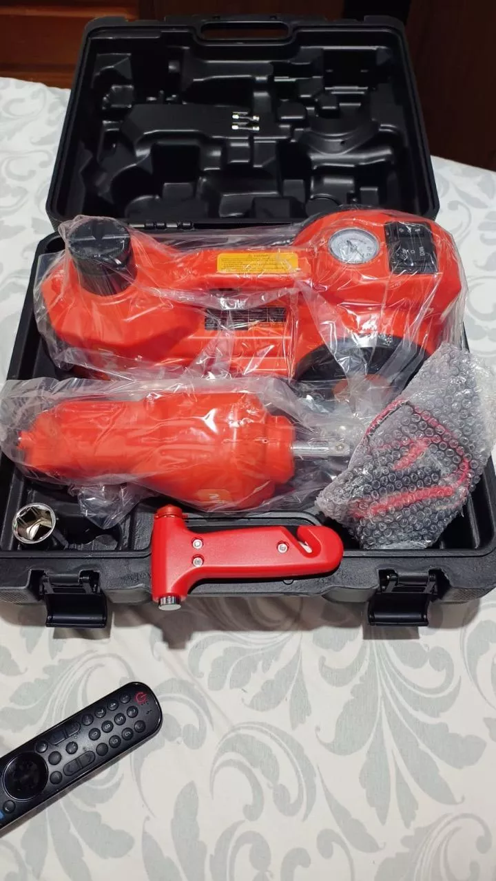 Foto real del cliente - Kit AutoRescue abierto